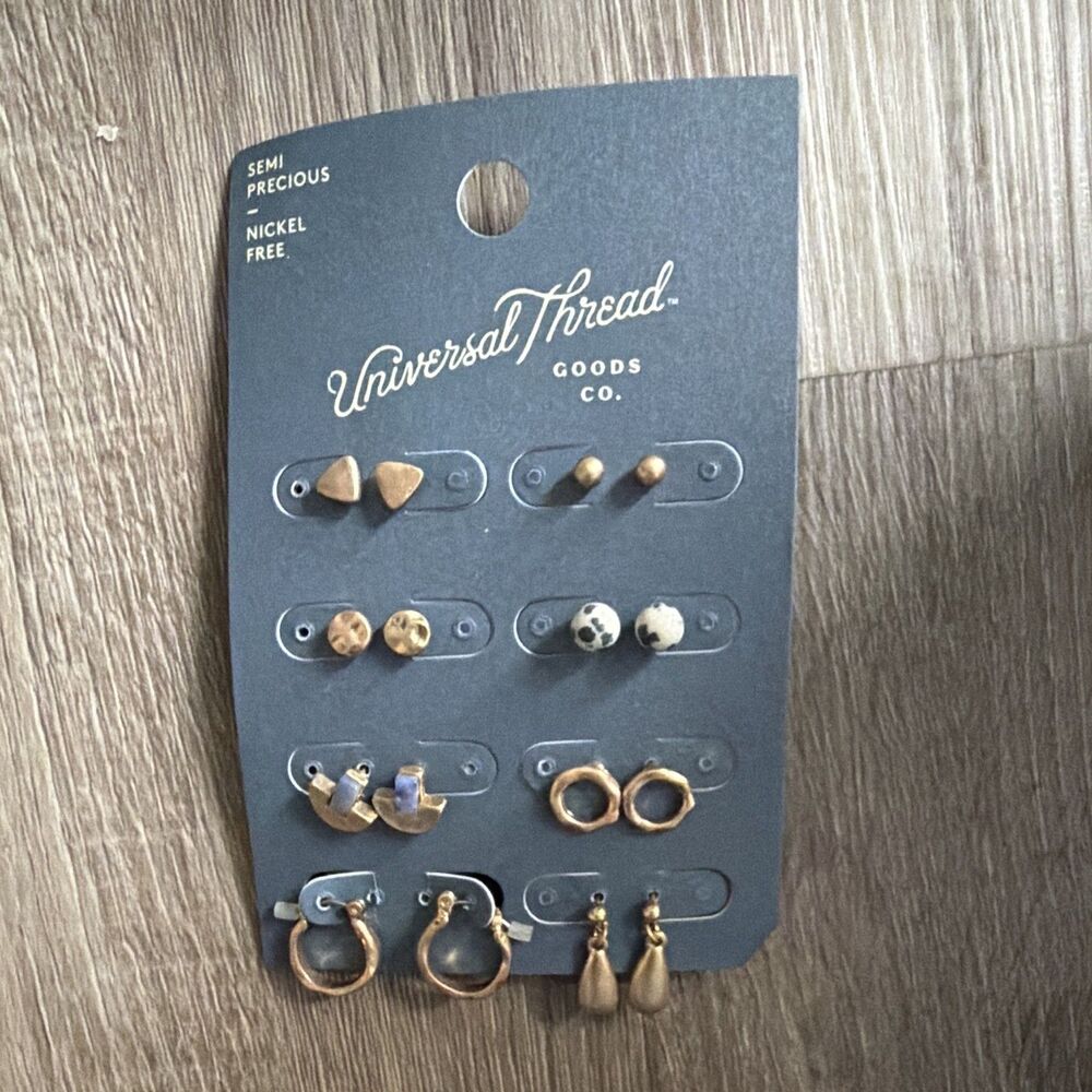 Universal Threads 8 Piece Earring Set NWT